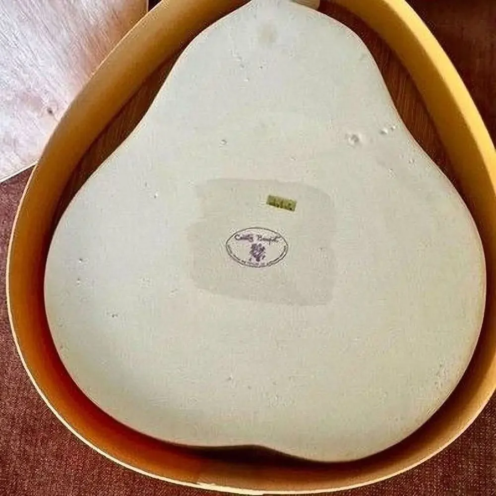 Vintage Country Bouquet Pear Dish Stoneware Taiwan 1970s Collectible